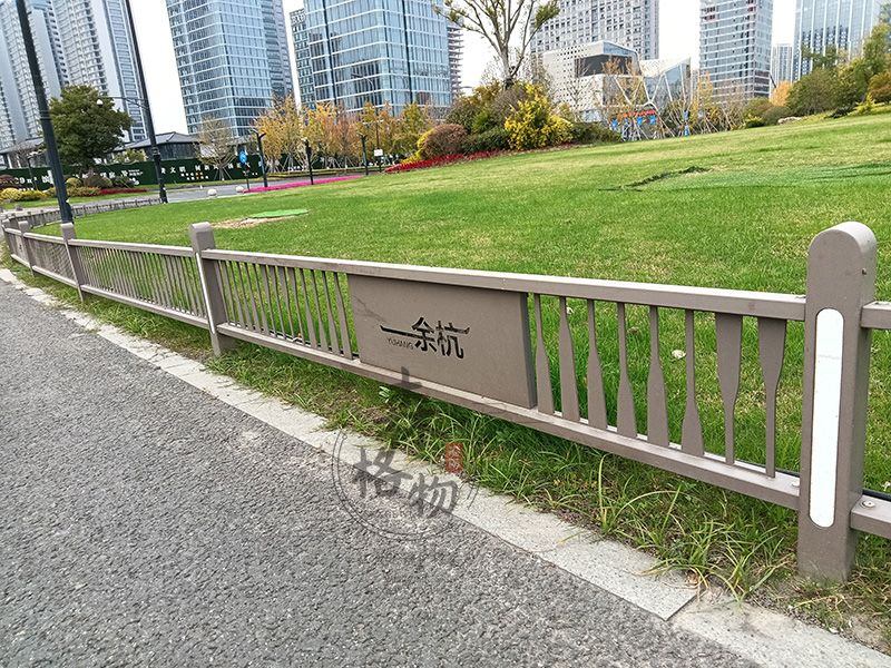廣場(chǎng)綠化帶隔離護(hù)欄防禁入解決方案