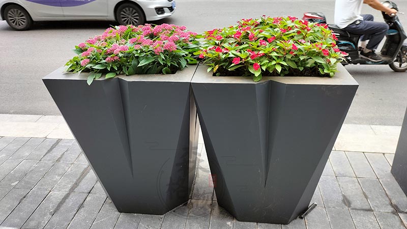 嘉興道路V字不銹鋼花箱