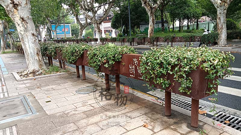 嘉興道路耐候鋼花箱護欄案例
