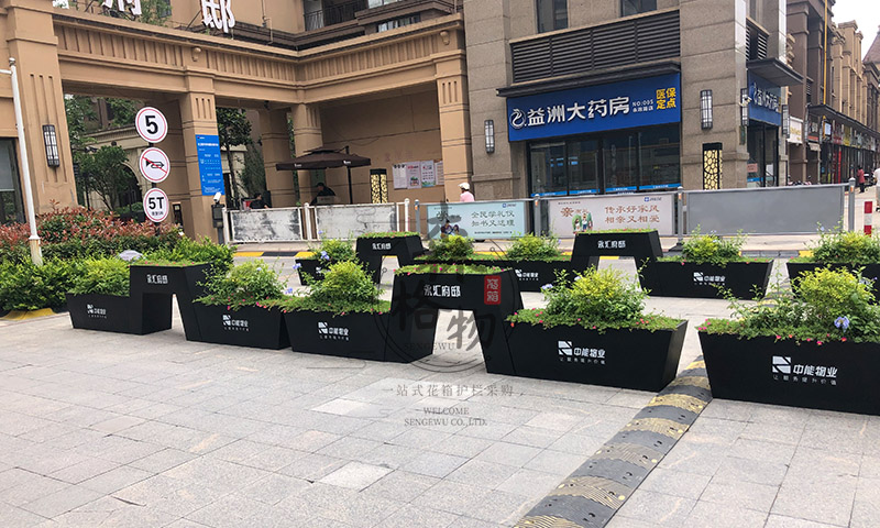 嘉興嘉興住宅小區(qū)入口花箱案例