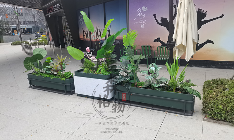揚州花箱案例：商業(yè)街庭院風(fēng)花箱隔斷